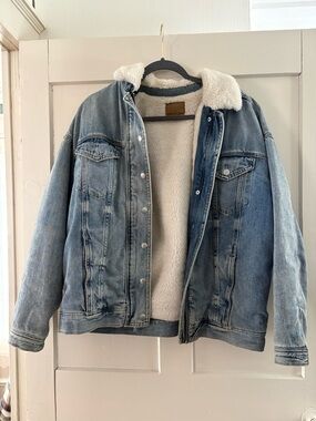 American Eagle Faux fur lined jean jacket